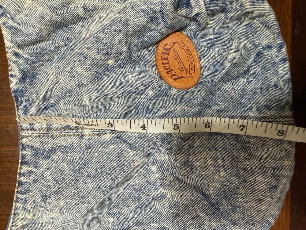 Pacific Connections Acid Wash Denim Crossbody Shoulder Bag - Picture 6 of 9
